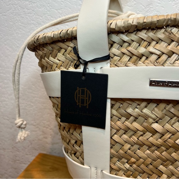 House of Harlow 1960 Woven Santorini Straw Basket Bag White Faux Leather Straps - Picture 2 of 8